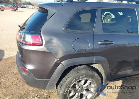 2022 Jeep Cherokee Trailhawk 4X4 z USA, uszkodzony, nr VIN 1C4PJMBX7ND502324